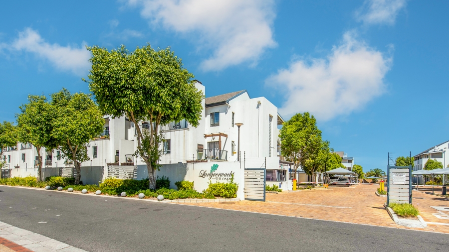 2 Bedroom Property for Sale in Silver Oaks Western Cape